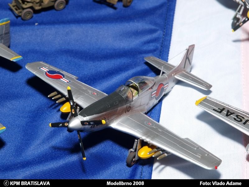 mb08_korea_014.jpg